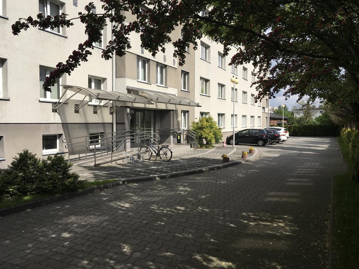 Aparthotel Gosciniec Tombor Katowice Exterior foto